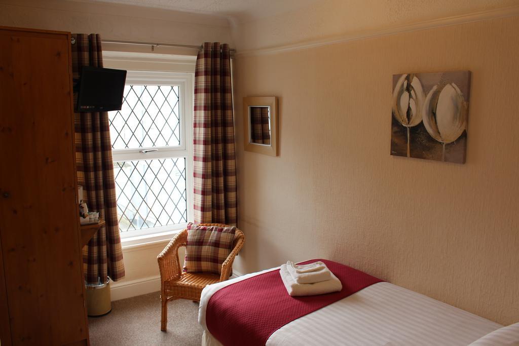 The Tudor Guest House Plymouth Szoba fotó